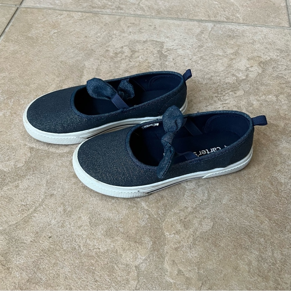 Carter’s Denim Shoes Girls size 2 - Picture 3 of 7